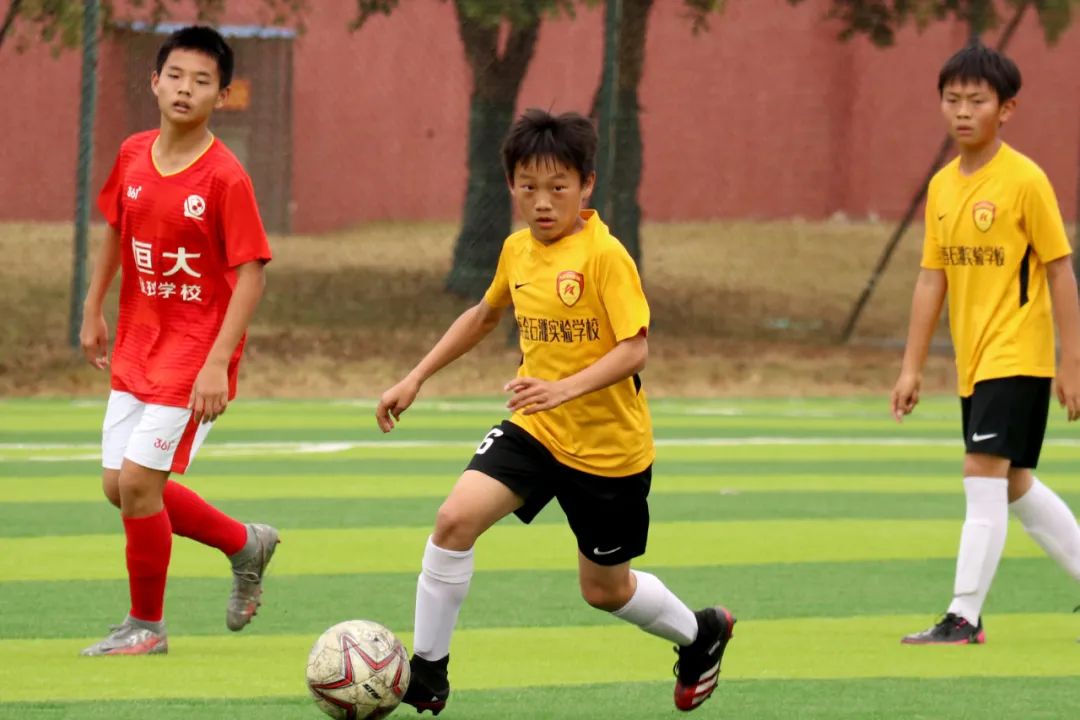 本轮战报十六强,南粤杯恒大足球队