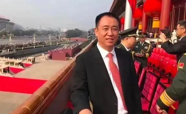 王健林没帮过许家印吗,从人性的角度分析王健林和许家印