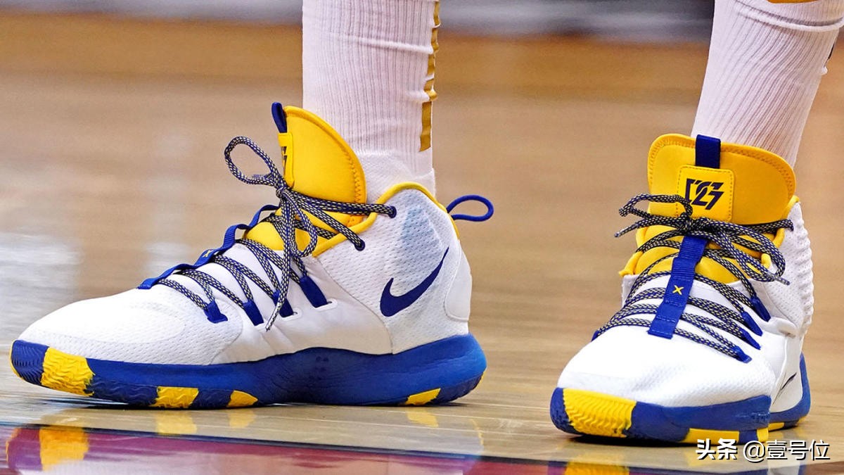 总决赛第五场球鞋,总决赛库里球鞋