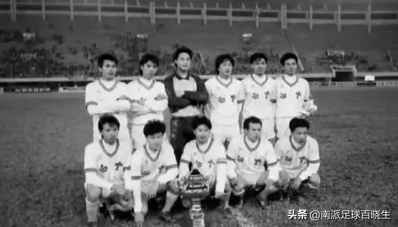 闄堜害鏄庝緺瀹㈣鐓х墖,渚犲琛岄檲浜︽槑涓撹