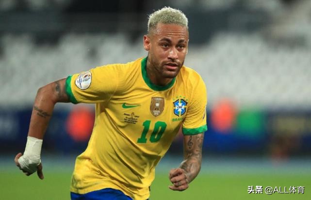 巴西4-1韩国内马尔进球,内马尔观战巴西比赛全过程