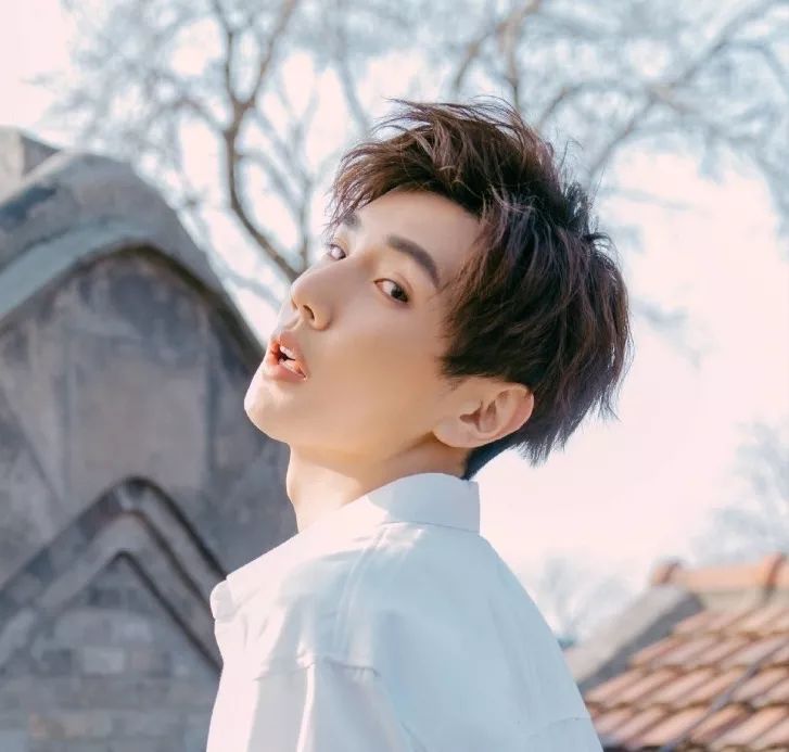 2022最帅的十种男士发型,怎么弄发型更帅一些更阳光一些