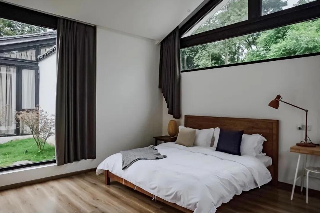 最新成都黄龙溪民宿包吃住一个月,成都周边游山中民宿