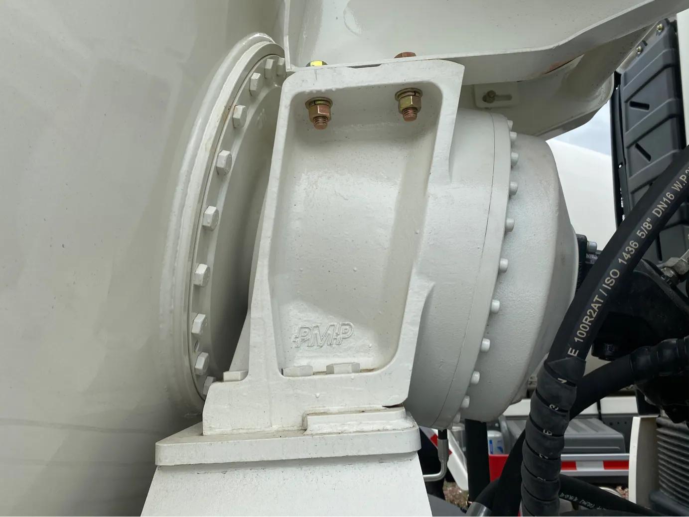 唐山亚特搅拌车详解,唐山亚特搅拌车350马力