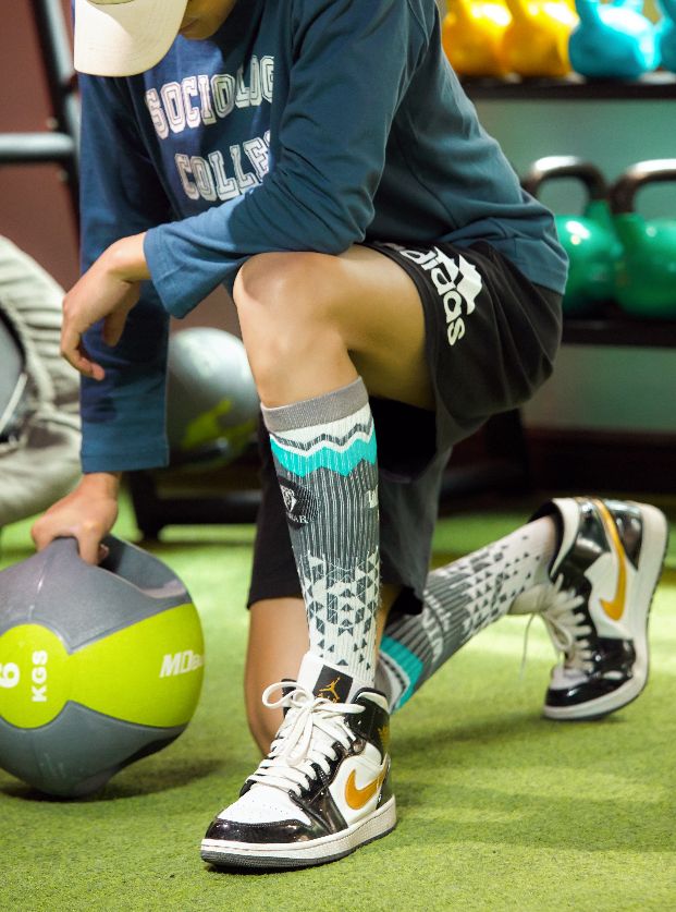 足球袜与训练袜的区别,足球袜和足球袜怎么选