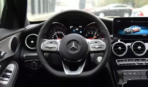 奔驰c级和宝马3系奥迪a4l怎么选,奔驰c级和宝马3系奥迪a4l哪个好