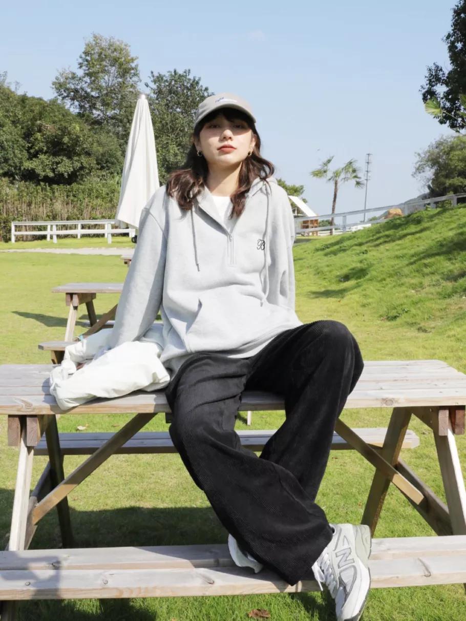 烂大街的阔腿裤也穿出高级感,阔腿裤就要选择保暖又显瘦的