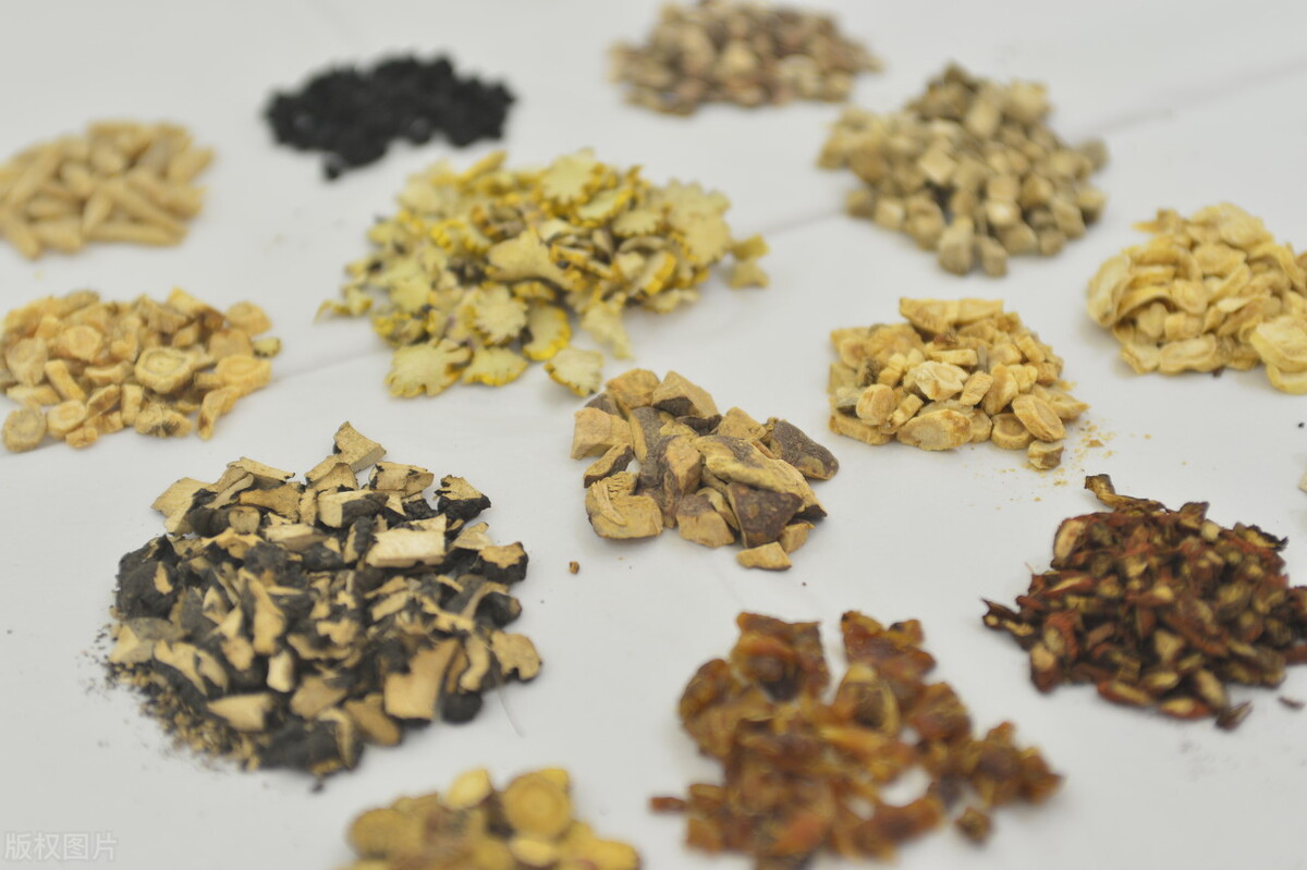 中兽医中常见的药材,中药材与常见草药的不同之处