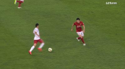 足球队目标走向,足球队布局队形图片