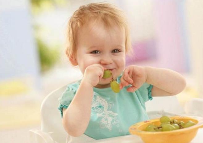 宝宝放屁很臭是因为肠胃不好吗,宝宝放屁好臭是什么原因