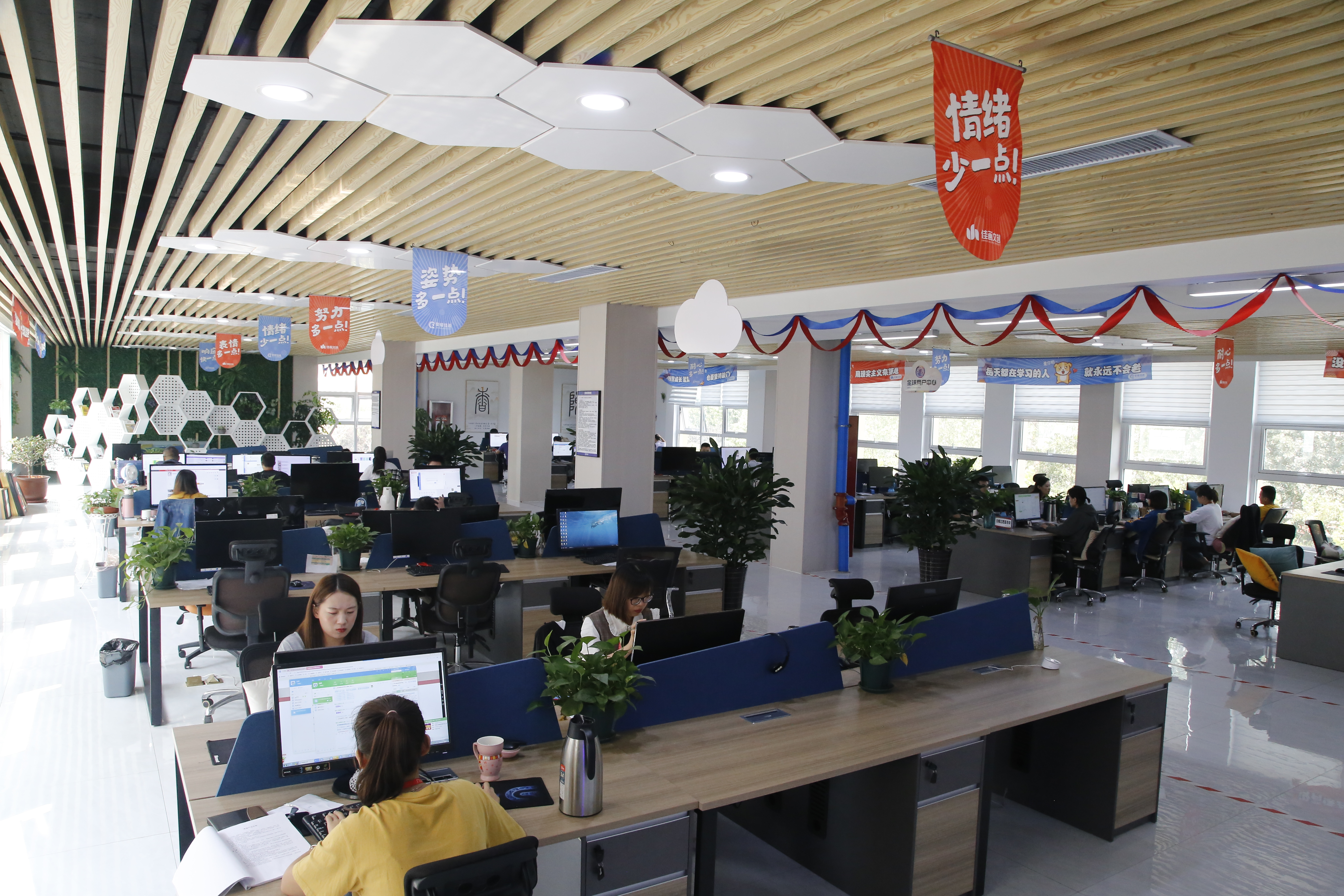 荣耀佳画家居玄关装饰画旗舰店,装饰画知名工厂