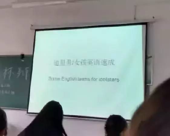 41岁宛如少女，这个“董卿的接班人”我爱了​