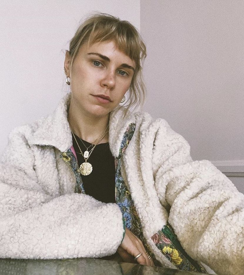 杨幂魏大勋真的是情侣吗,杨幂魏大勋情侣装现身同一小区