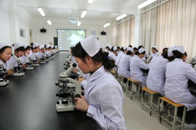 医学专业吐槽,低分考生报医学专业好吗