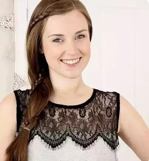 分享3种洋气减龄的扎发造型,俏皮可爱的侧扎发