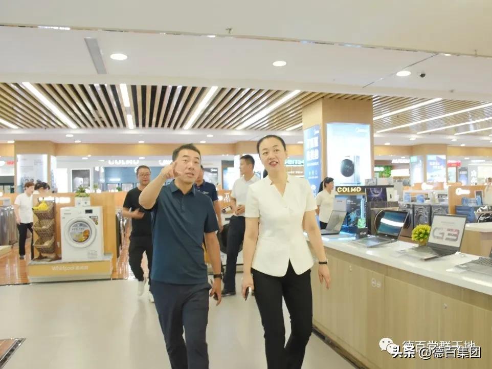 热点聚焦今日三分钟知晓天下事,热点新闻60秒今日头条怎么看