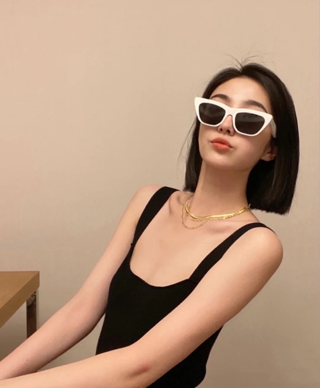 鹅蛋脸适合什么样的发型中长,鹅蛋脸适合什么样的流行发型