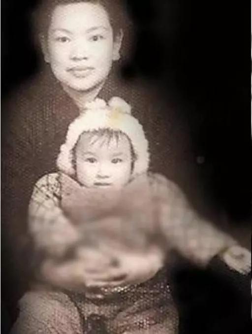 四婚三离、58岁嫁富豪！坐牢422天、身家亿万！传奇女人