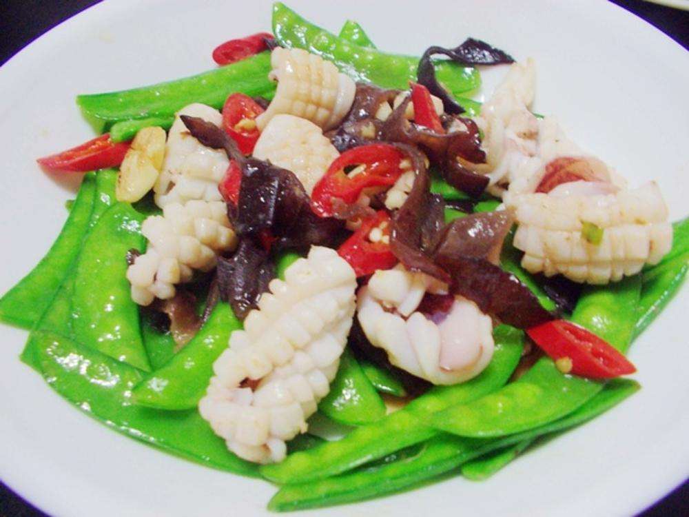 炒墨鱼怎么炒好吃又简单,怎么炒墨鱼干好吃又简单窍门