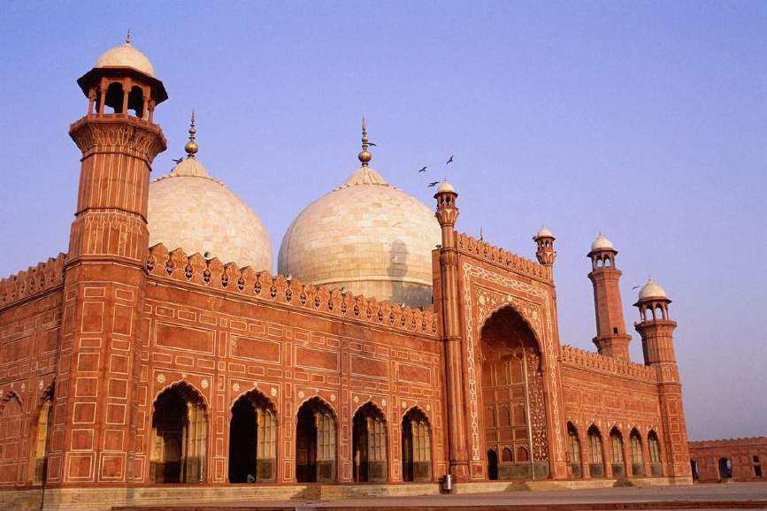 瑞士人都很有钱为何不会通货膨胀,瑞士人富得流油