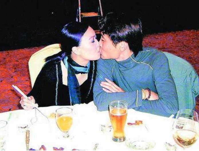 那英歌坛大姐完整视频,歌坛大姐大梅艳芳的传奇故事