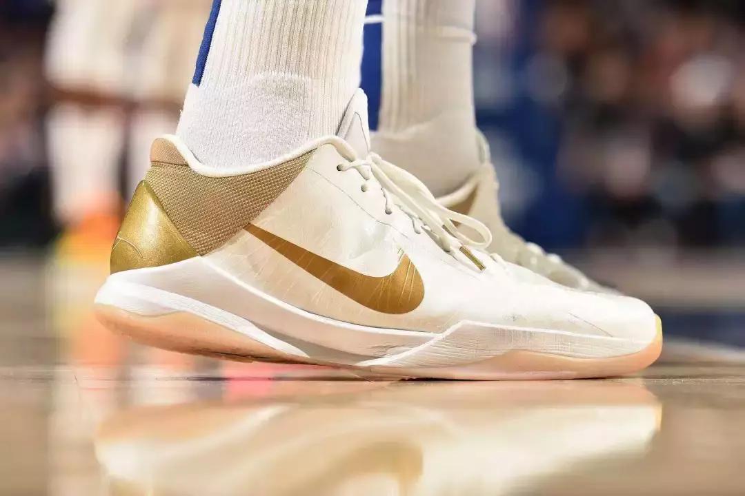 杜兰特遭遇左脚踝扭伤,杜兰特左脚脚踝扭伤最新伤情