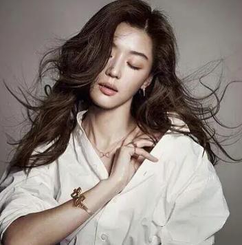 韩国女明星全智贤剧里凹造型,韩国女神全智贤视频