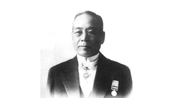 日本天皇顶级座驾,日本天皇的丰田车