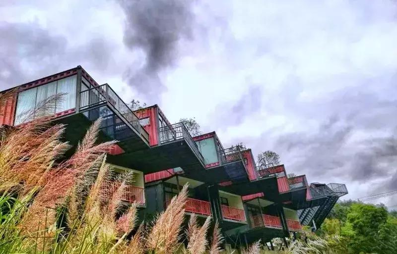 四个集装箱别墅民宿小院,5个40尺集装箱改造别墅图片