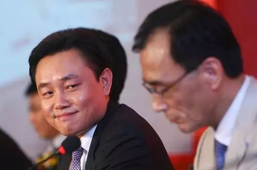 前首富黄光裕被曝已出狱，国美系闻声大涨，商界风云将起