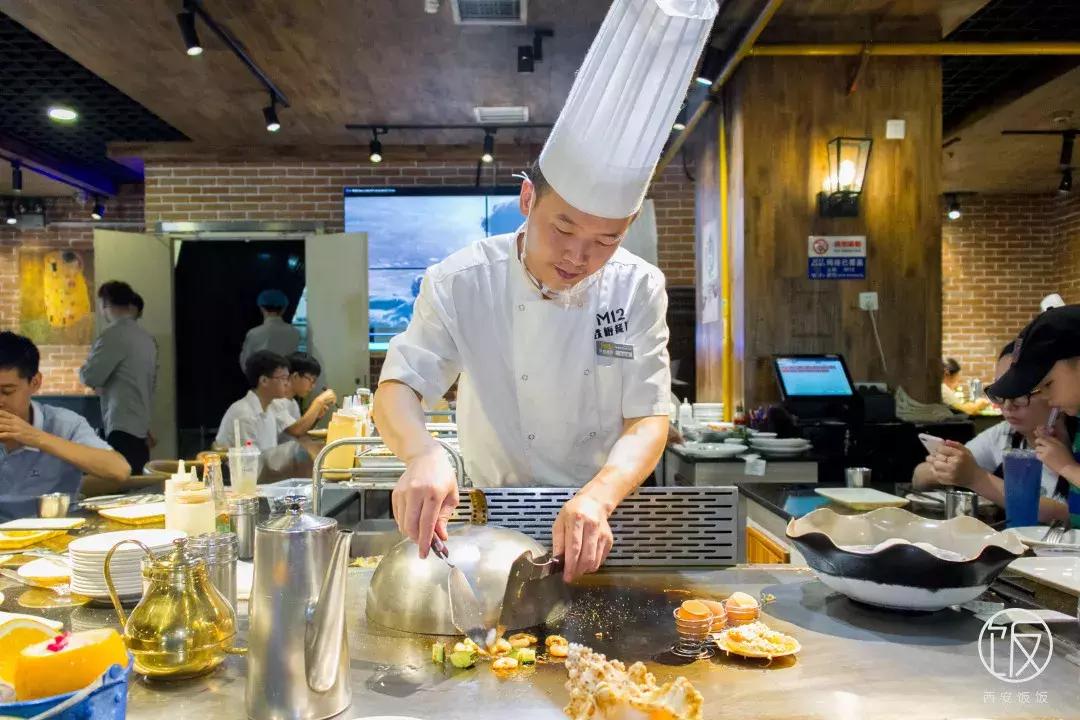 铁板多次烧红会怎么样,铁板上面放油一烧就蒸发了