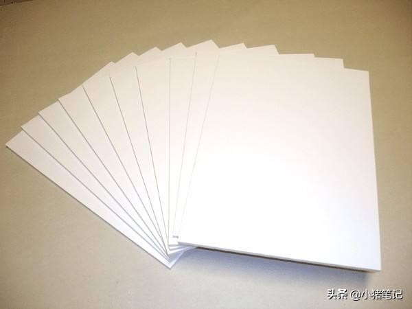 pvc地板由哪些原材料组成,pvc地板好还是pvc地板革好