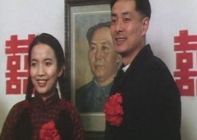 演员吕丽萍年轻时候照片,演员吕丽萍个子不高