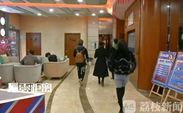 女子整形鼻子歪了失败,鼻子变歪的女人