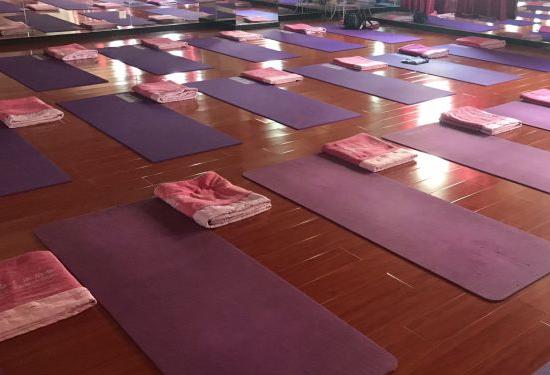 成都哪个瑜伽馆比较适合零基础的,成都郫县团结瑜伽馆