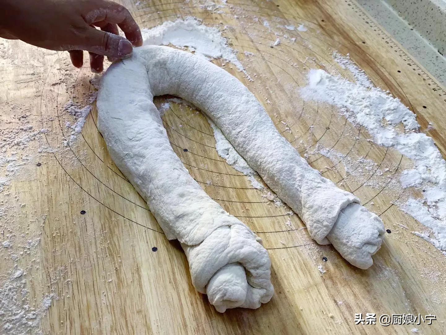 酥得掉渣的烧饼正确做法,酥得掉渣的烧饼做法