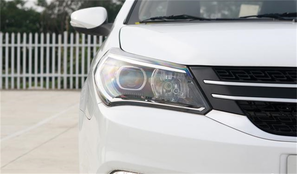 吉利金刚手动精英版值不值得买,吉利金刚最新款价格表