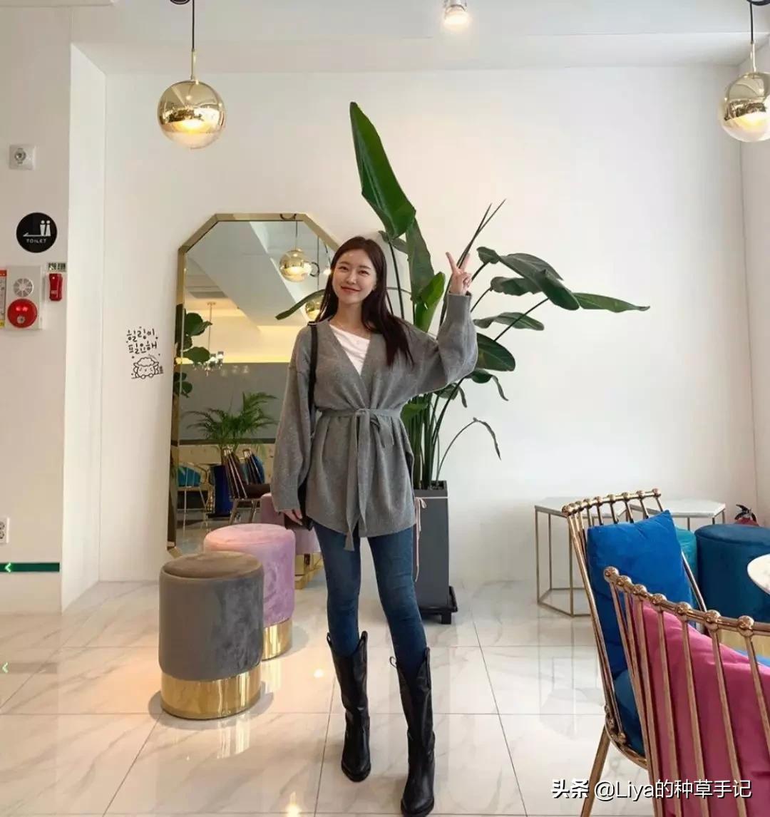 毛衣怎么穿才好看呢,毛衣怎么穿才不土气