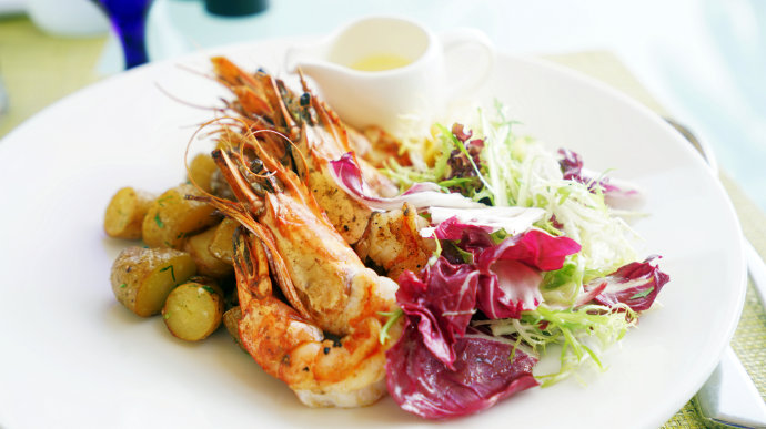 海上香格里拉金町湾,马尔代夫香格里拉隐逸的海岛天堂