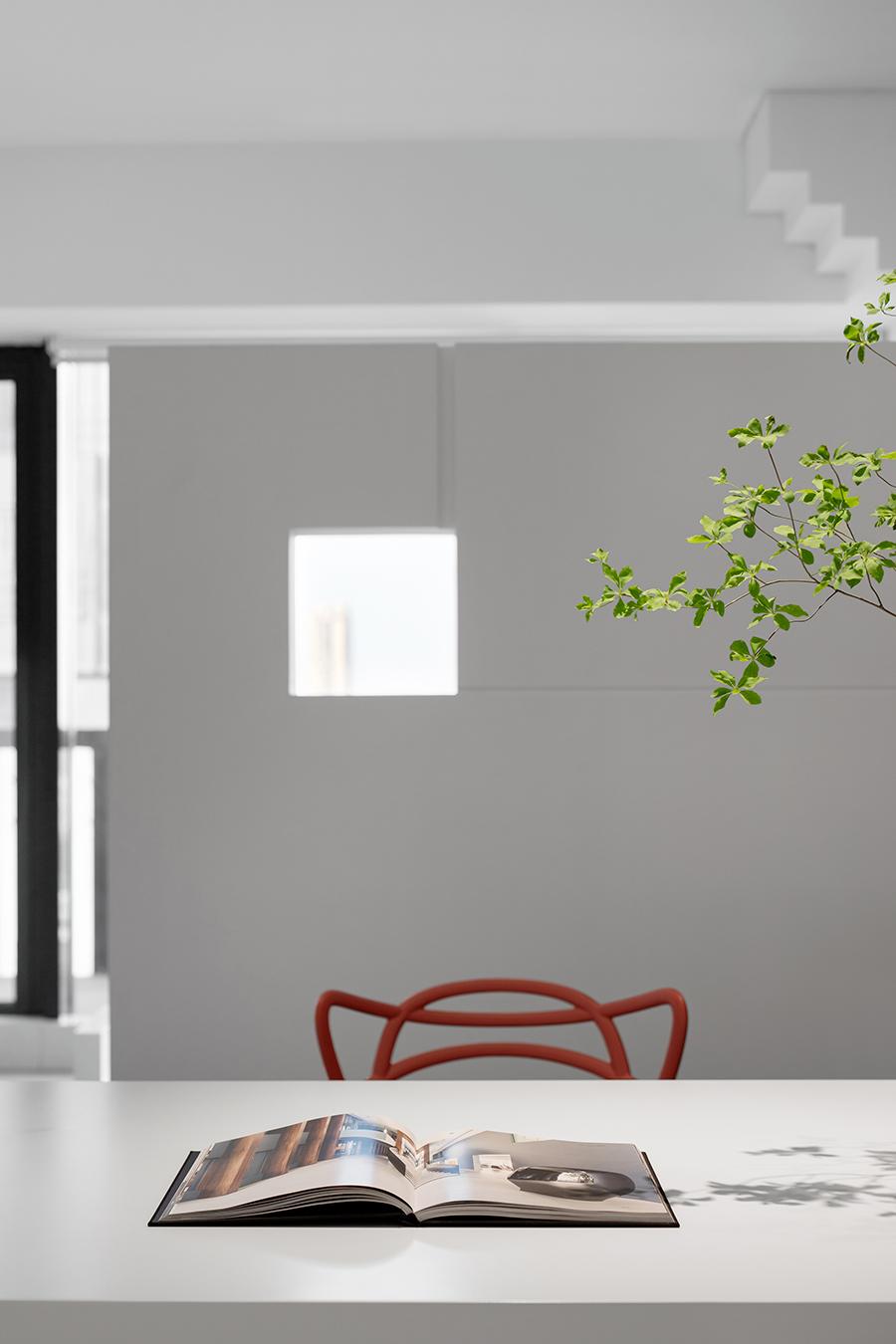 40平米办公室装修设计高端感,办公室装修空间美学