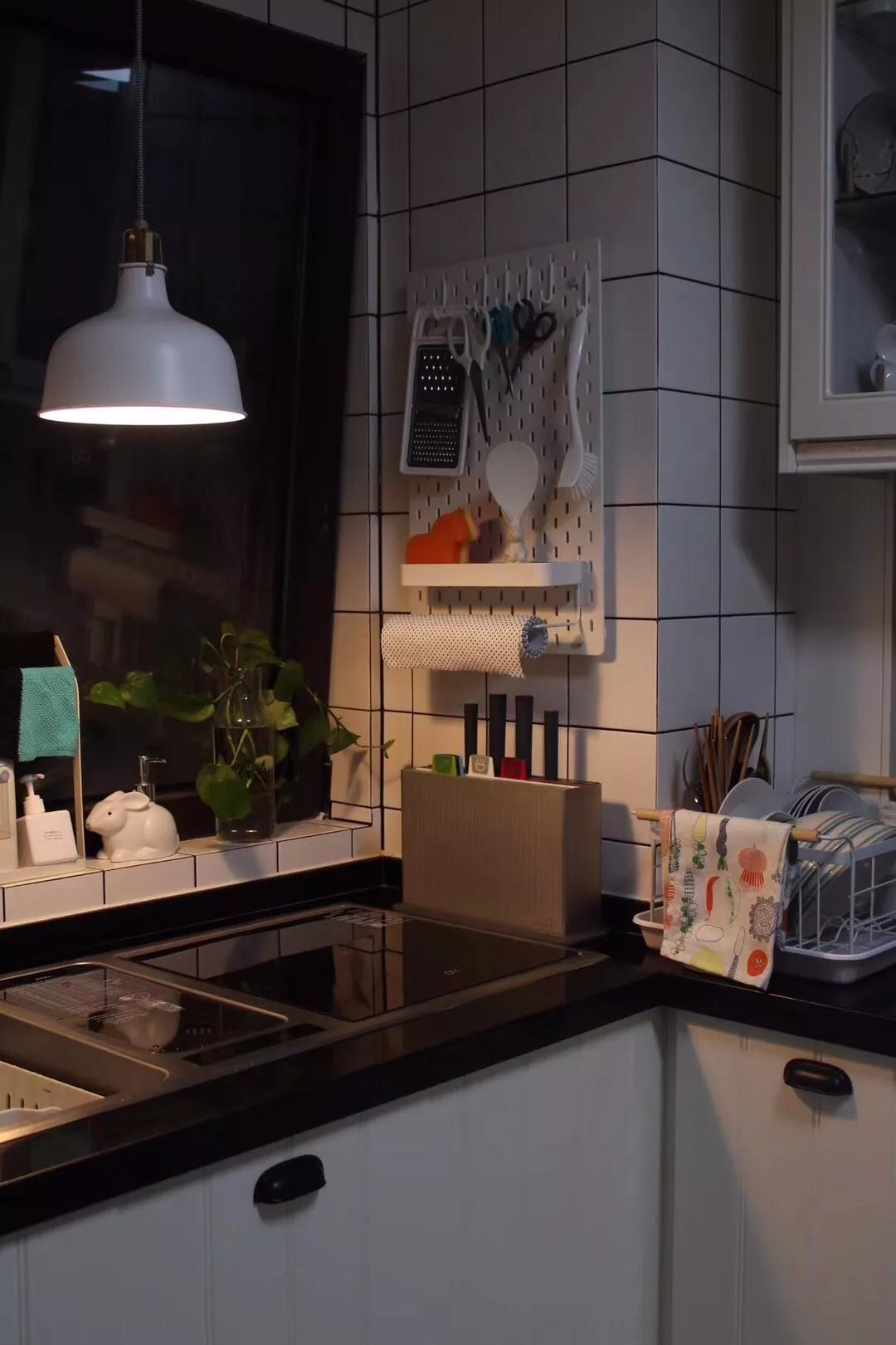 厨房台面什么颜色耐用好看,厨房台面哪种材料最耐脏