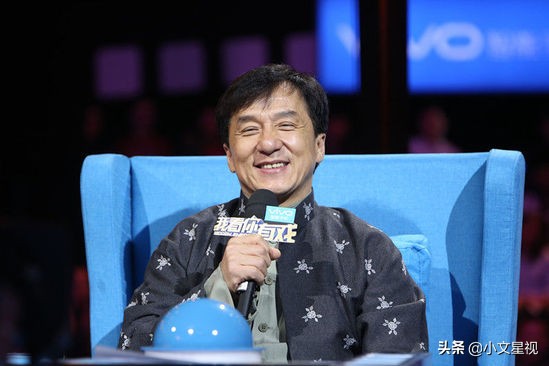 成龙原名及简历,成龙原名房仕龙