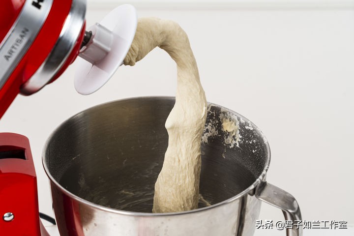 哪一种高筋面粉做面包好吃,哪种牌子的高筋面粉适合做面包