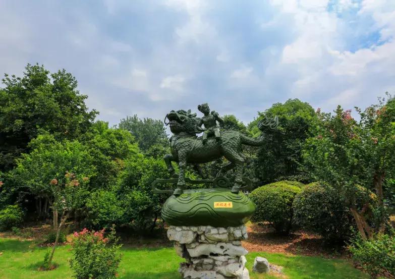 南京哪几个公园免费又好玩,南京莫愁湖公园免费