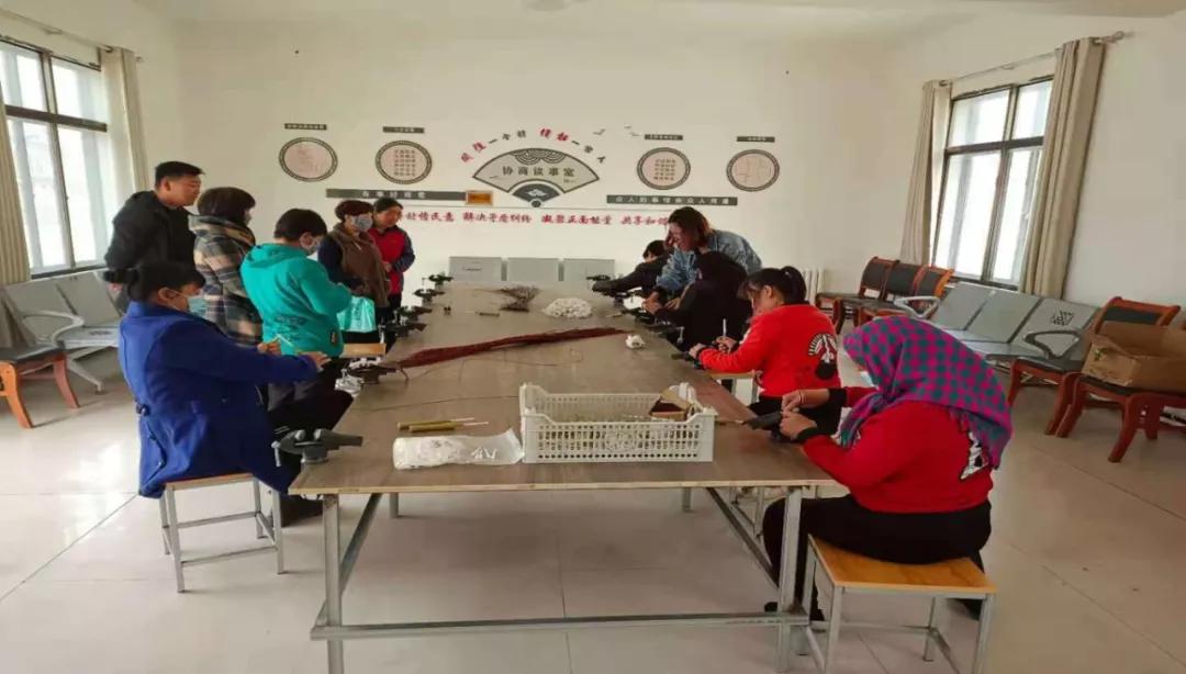 办实事致富,搭建农村富余劳动力转移就业平台