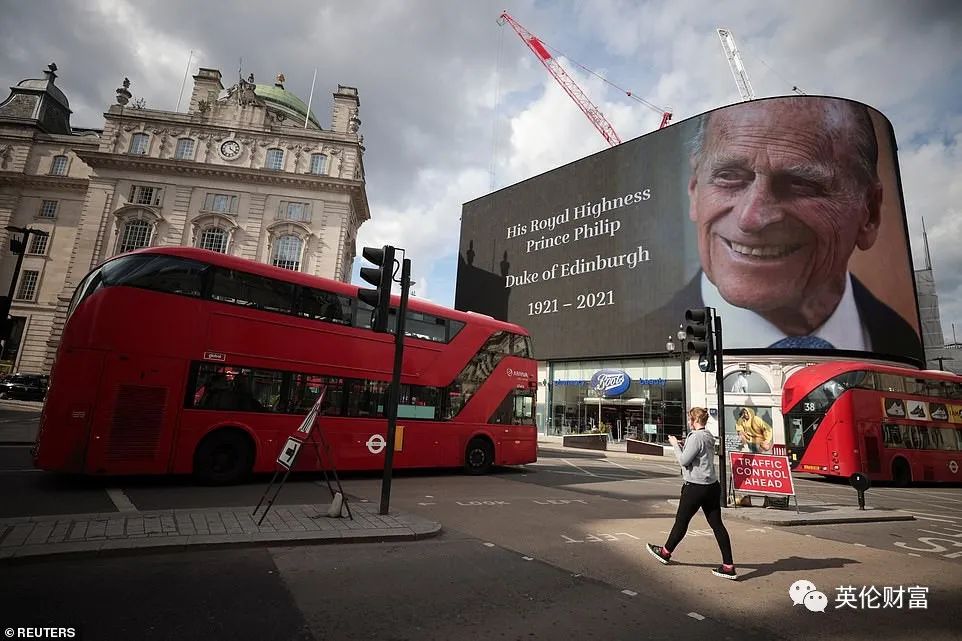 菲利普亲王有趣故事,女王菲利普亲王年轻时