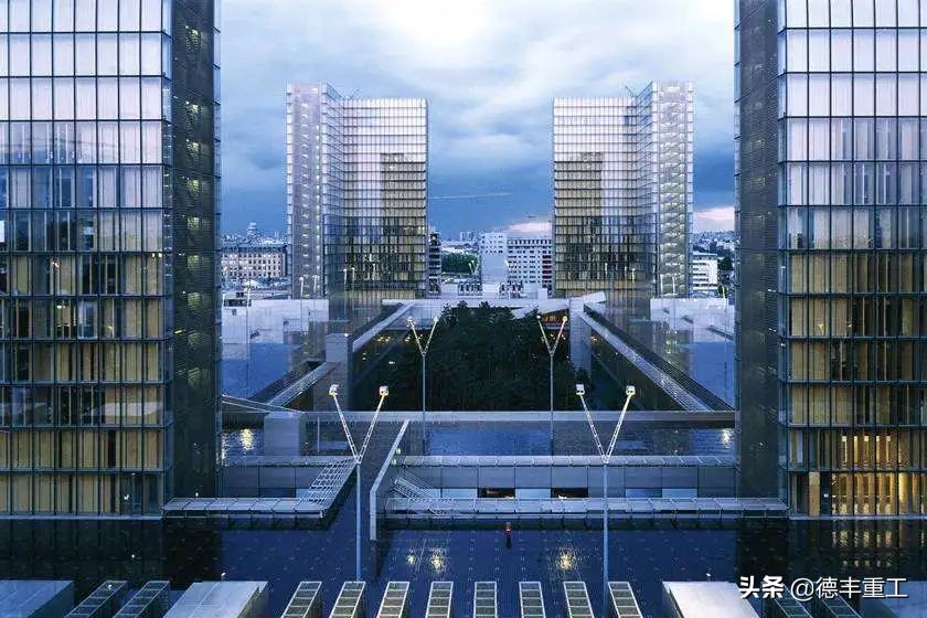 全球美到窒息的白天鹅和山水风景,全世界惊艳的图书馆