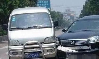 车主摇到豹子号,抽到豹子号的瞬间