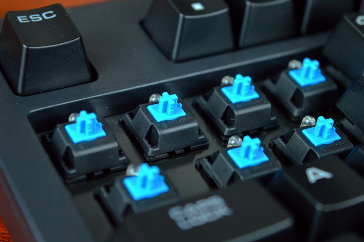 性价比高的青轴机械键盘推荐,性价比青轴机械键盘推荐