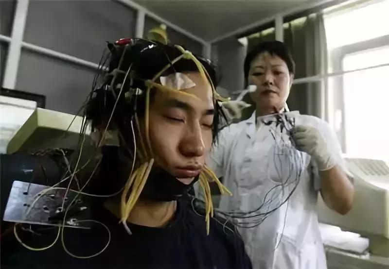 IG夺冠，杨永信未死，一代网瘾少年何去何从？